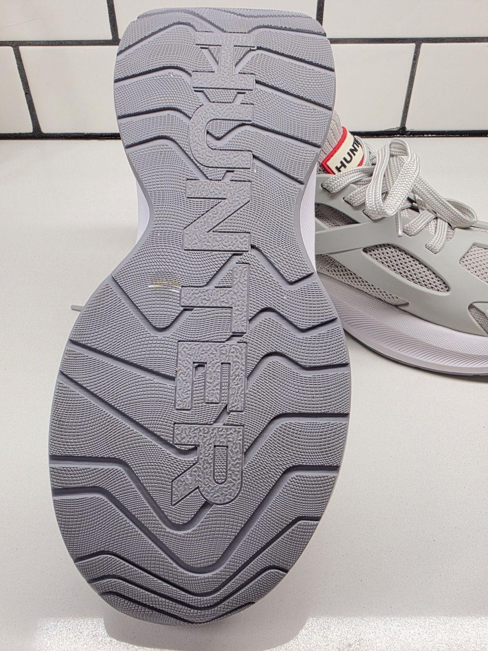 Hunter Women's Light Gray Athletic Sneakers - Picture 5 of 9